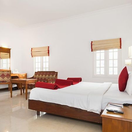 The Avenue Center Hotel Kochi Kültér fotó